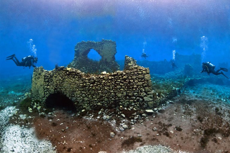Capo D'Acqua scuba diving